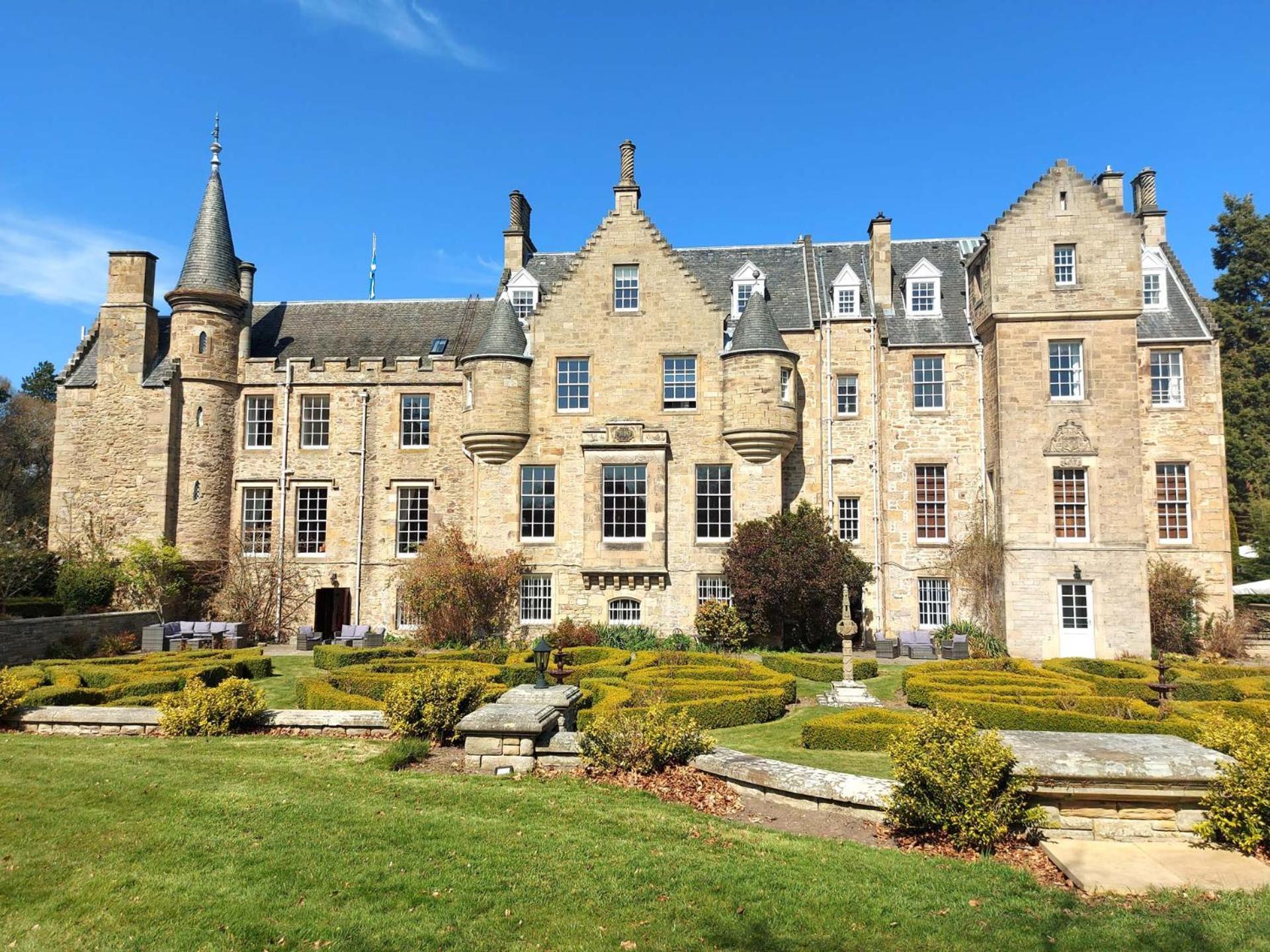 Гостьовий будинок Carberry Tower Mansion House And Estate Масселбург Екстер'єр фото
